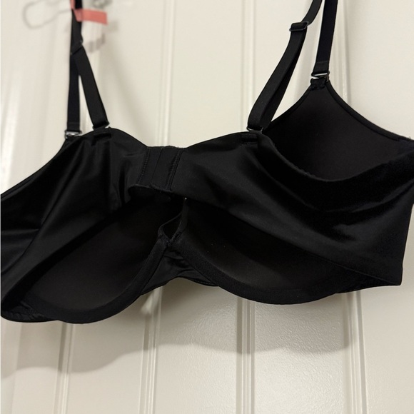 Ambrielle Black Molded Cup Bra with Adjustable Straps - Picture 9 of 9